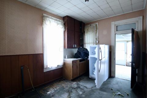 341 E Chestnut St, Lancaster, OH 43130 photo 8