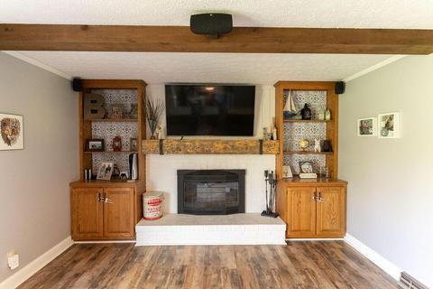 313 Chambers Rd, Ontario, OH 44903 photo 27