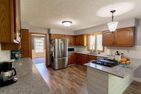 313 Chambers Rd, Ontario, OH 44903 photo 36