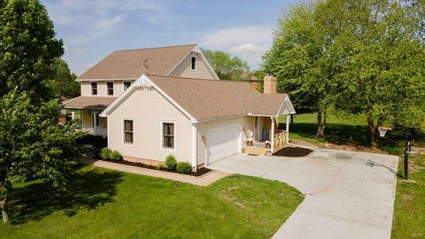313 Chambers Rd, Ontario, OH 44903 photo 1