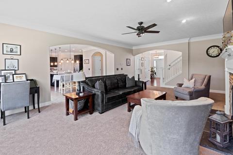 387 Tipperary Loop, Delaware, OH 43015 photo 8