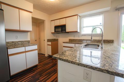 1024 Leclerc Pl, Galloway, OH 43119 photo 6