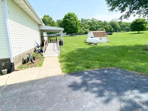 1622 Warner Huffer Rd, Circleville, OH 43113 photo 3