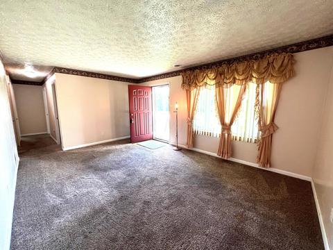 380 Nicholas Dr, Circleville, OH 43113 photo 7