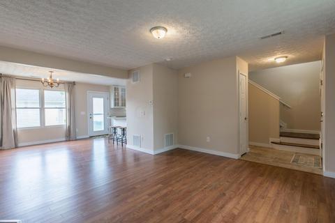 131 Simon St, Delaware, OH 43015 photo 7