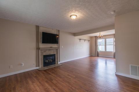 131 Simon St, Delaware, OH 43015 photo 6