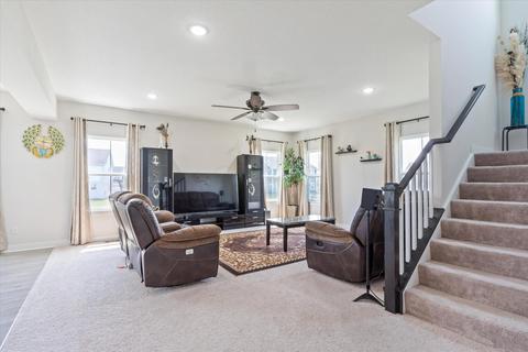 562 Irvine Loop, Delaware, OH 43015 photo 7