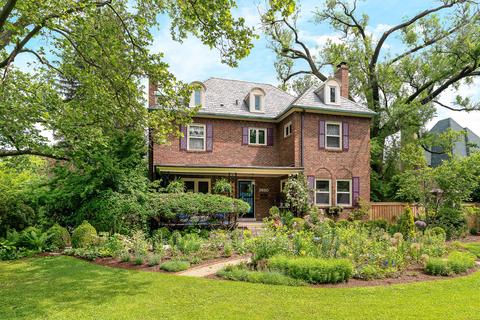 2610 E Broad St, Bexley, OH 43209 photo 1