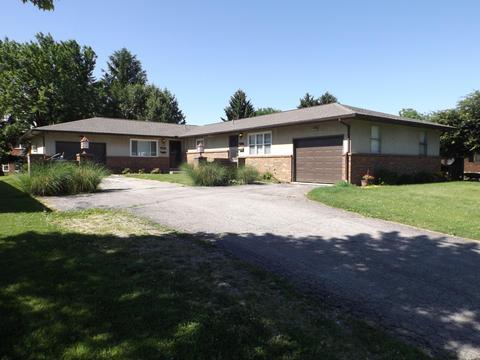 1921 Hampstead Dr, Columbus, OH 43229 photo 1