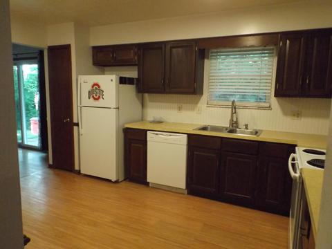 1921 Hampstead Dr, Columbus, OH 43229 photo 4