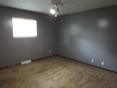1921 Hampstead Dr, Columbus, OH 43229 photo 8