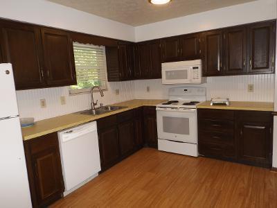 1921 Hampstead Dr, Columbus, OH 43229 photo 5
