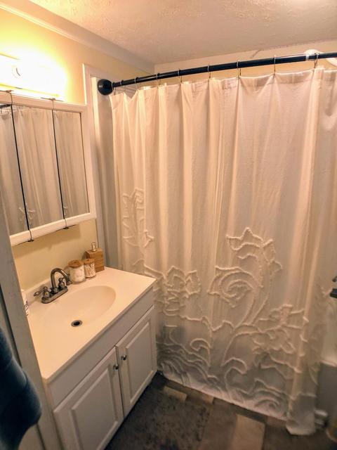 882 E Main St, Logan, OH 43138 photo 12