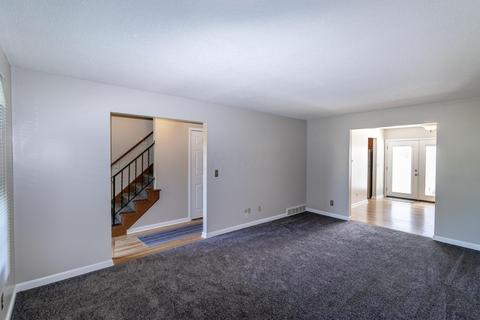119 Stornoway Dr E, Columbus, OH 43213 photo 6