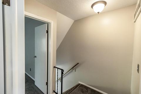 119 Stornoway Dr E, Columbus, OH 43213 photo 24