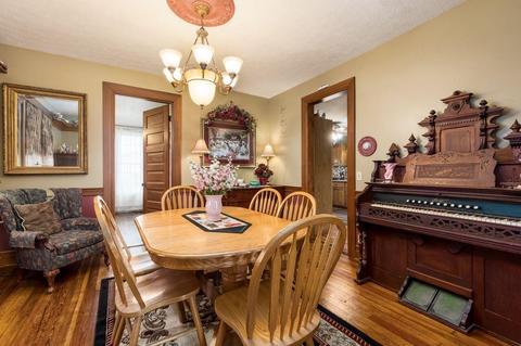 169 E Main St, Mount Sterling, OH 43143 photo 9