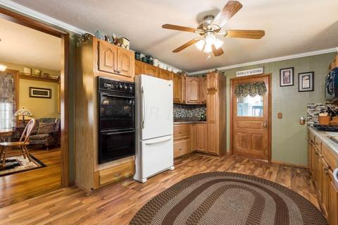 169 E Main St, Mount Sterling, OH 43143 photo 17