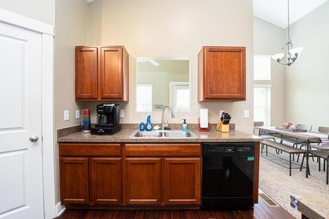 304 Woods Edge Loop, Pataskala, OH 43062 photo 34