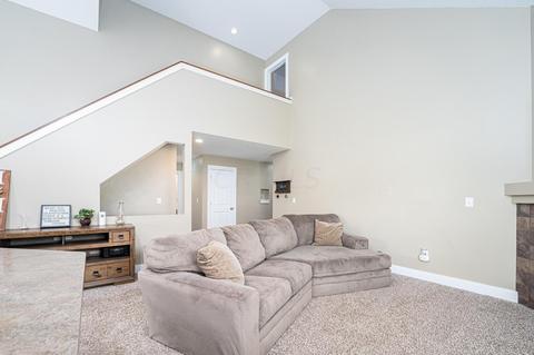 304 Woods Edge Loop, Pataskala, OH 43062 photo 24