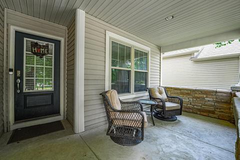 304 Woods Edge Loop, Pataskala, OH 43062 photo 7