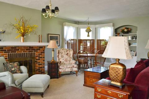 257 S Douglas Ave, Springfield, OH 45505 photo 6