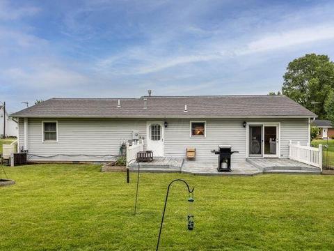 227 E Walnut St, Saint Paris, OH 43072 photo 7
