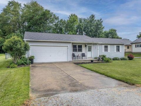 227 E Walnut St, Saint Paris, OH 43072 photo 3