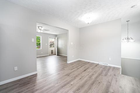 220 W Mill St, Circleville, OH 43113 photo 10
