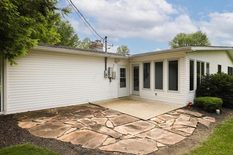 432 Holiday Ln, Circleville, OH 43113 photo 3
