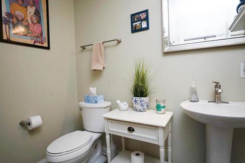 709 E Kossuth St, Columbus, OH 43206 photo 20