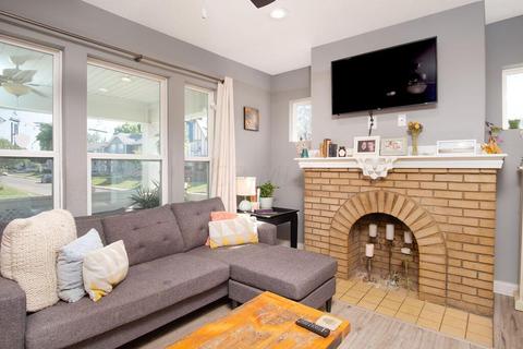 709 E Kossuth St, Columbus, OH 43206 photo 4