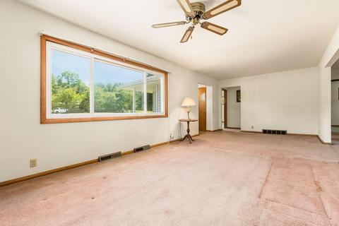 122 Owens Dr, Hebron, OH 43025 photo 4