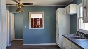2421 Mayfair Dr, Springfield, OH 45505 photo 6