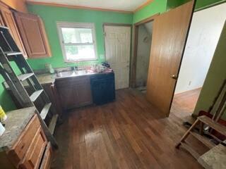 39 Maple Dr, Columbus, OH 43228 photo 5