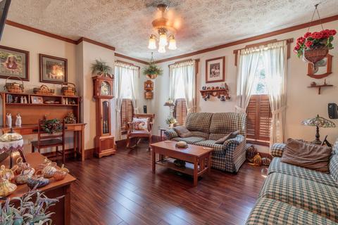 25784 Shoemaker Rd, Circleville, OH 43113 photo 3