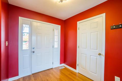 155 Hampton Pl, Troy, OH 45373 photo 8