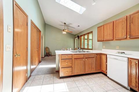 5642 Fox Ridge Dr, Springfield, OH 45503 photo 14