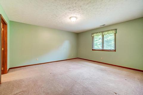 5642 Fox Ridge Dr, Springfield, OH 45503 photo 21