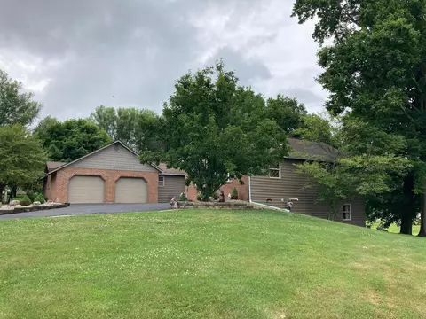 401 Echo Dr, Newark, OH 43055 photo 3