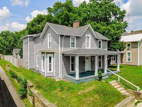 137 E Walnut St, Lancaster, OH 43130 photo 3