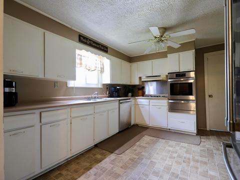 43 West St, Jackson, OH 45640 photo 7