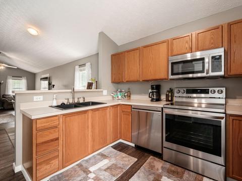 185 Bartlett St, Delaware, OH 43015 photo 9