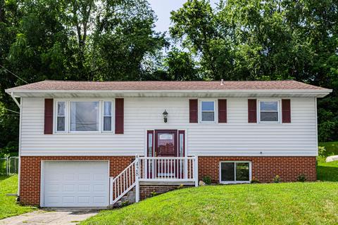428 Spring St, Lancaster, OH 43130 photo 1