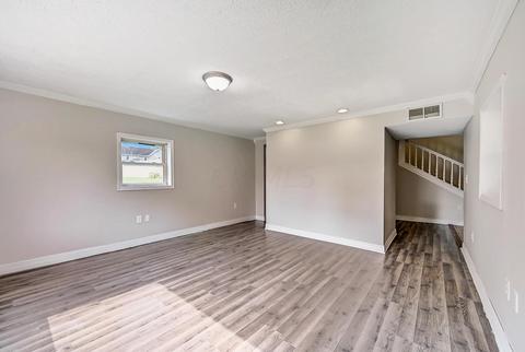 365 Brown St, Circleville, OH 43113 photo 5