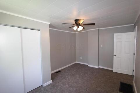 718 Maplewood Ave, Circleville, OH 43113 photo 9