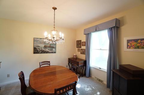 562 Sycamore Dr, Circleville, OH 43113 photo 8