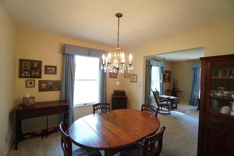 562 Sycamore Dr, Circleville, OH 43113 photo 9