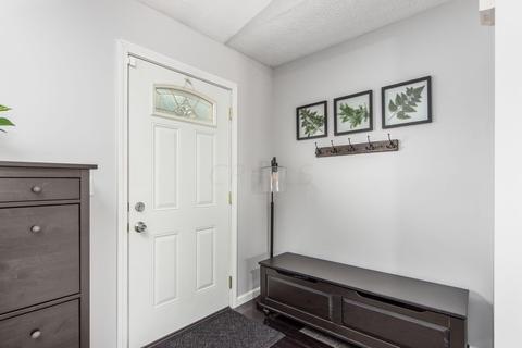 888 Bledsoe Dr, Galloway, OH 43119 photo 3