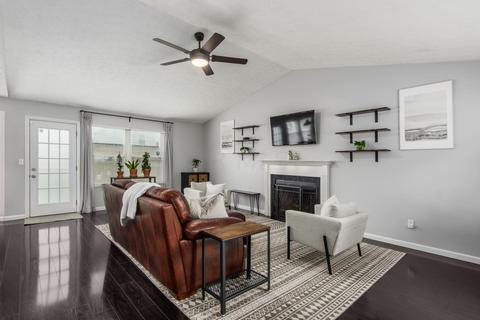 888 Bledsoe Dr, Galloway, OH 43119 photo 4