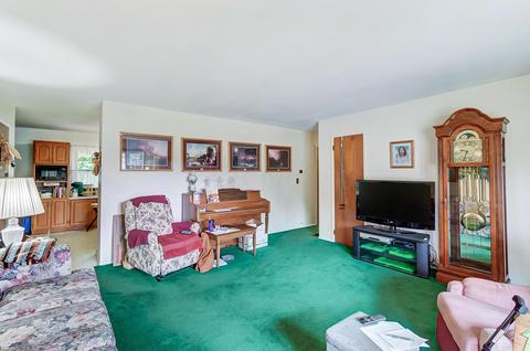 1542 Marinette Dr, Springfield, OH 45503 photo 8